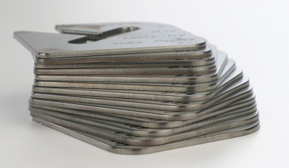 Metallisch blanke Schnittflächen dank der HiFinox-Technologie für das Plasmaschneiden von Edelstahl und Aluminium