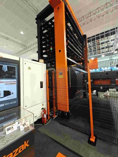 Mazak Optiplex Ez mit Lagersystem, automatischer Beschickung und Abräumung