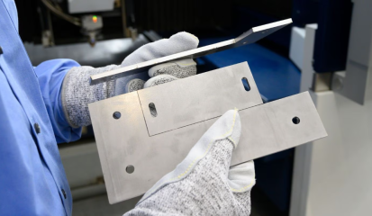 Das Nanojoint-Verfahren von TRUMPF spart Material, da sich Bauteile direkt nebeneinander schachteln lassen.