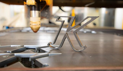 Optimale Schneidergebnisse bis 60 mm mit der neuen Plasmastromquelle K 200