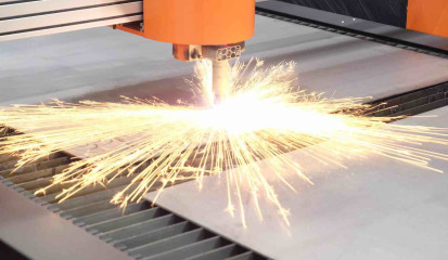 Schnittmusterteil mit Plasma geschnitten: Lochstechen