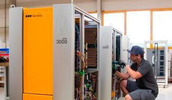 Die Produktion der neuen Anlagen-Generation zum Plasmaschneiden läuft auf Hochtouren