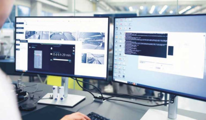 KI erklären: Der Computer-Vision-Experte von TRUMPF erklärt gerne, wie KI beim Blechschneiden hilft.