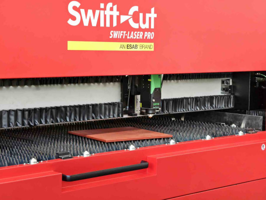 Swift-Cut /ESAB: Laserschneidanlage mit Faserlaser