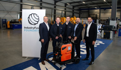 Joachim Kalwe (Geschäftsführer Kemppi GmbH), Tobias Bellaire und Fabian Jentner (beide Wiggert & Co. GmbH) sowie Igor Mikulina und Johannes Ried (beide IndustryFusion Foundation)
